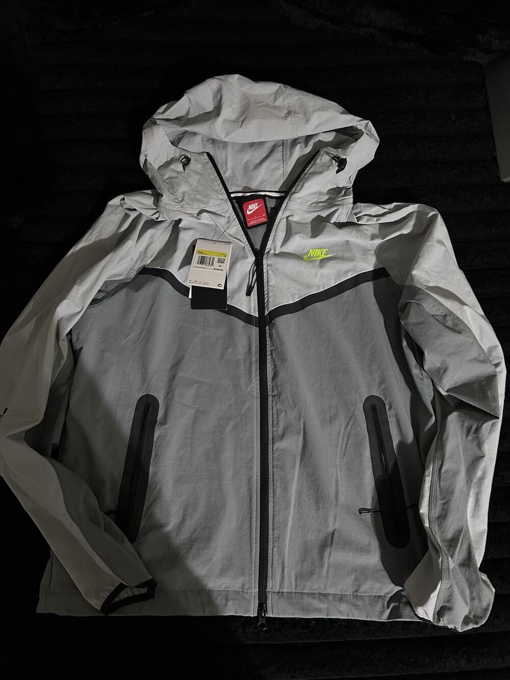 Brand New With Tags Nike Men's Woven Full-Zip Windrunner Jacket - Size Small